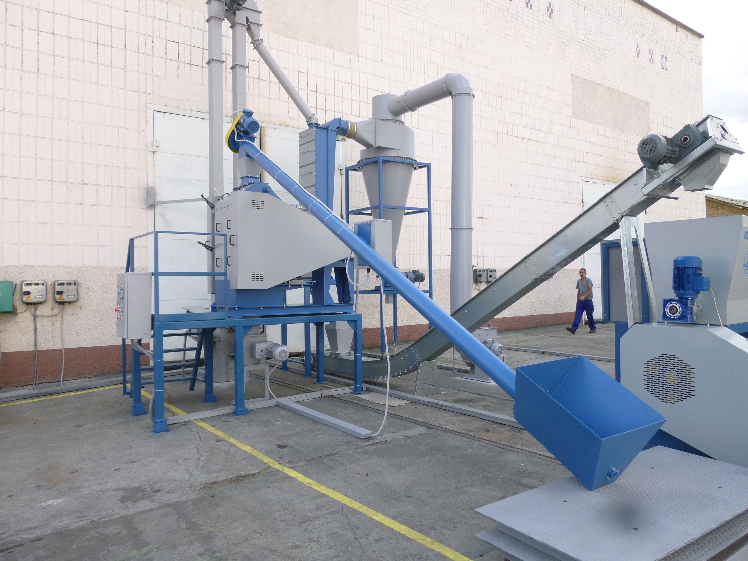 PHOTO OF THE SOYBEAN PROCESSING LINES