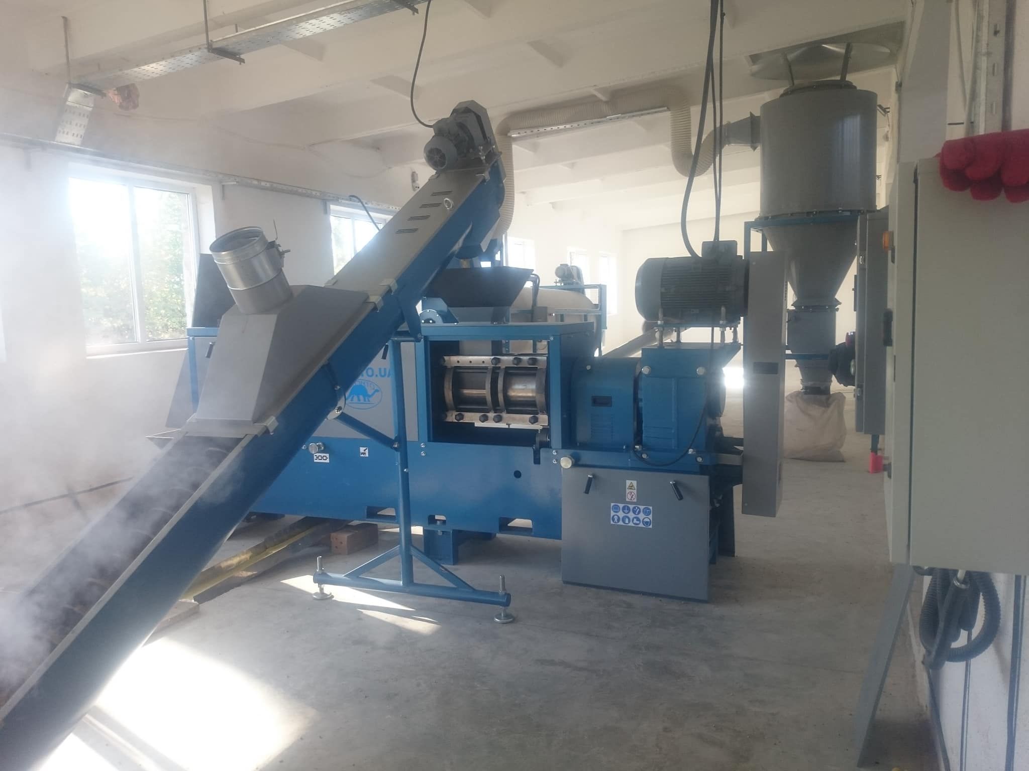 Soybean oil press